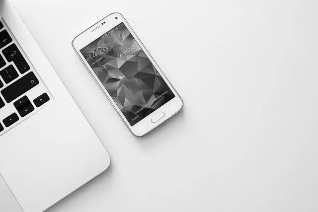 smartphone, mobile, laptop, computer, technology, business, black and white, smartphone, smartphone, mobile, mobile, mobile, mobile, mobile, laptop, computer, technology. Ecommerce conversion 2027 trends: five checks, not forecasts