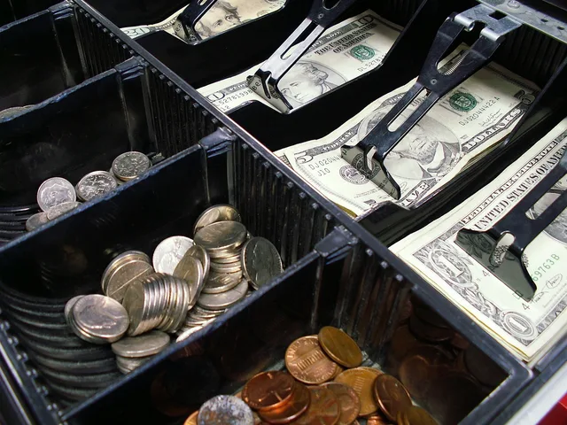 cash register, drawer, cash, register, money, retail, business, shop, currency, till, store, sale, checkout, payment, pay, purchase, commerce, cash register, cash register, cash register, cash register, cash register, cash. How to tell a real store conversion problem from ordinary weekly variation